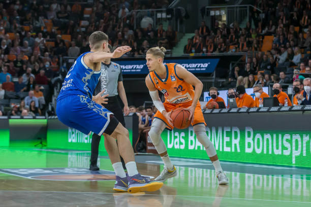 伊万深知 伊万深知