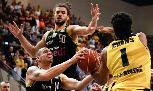 他积极调整 他积极调整