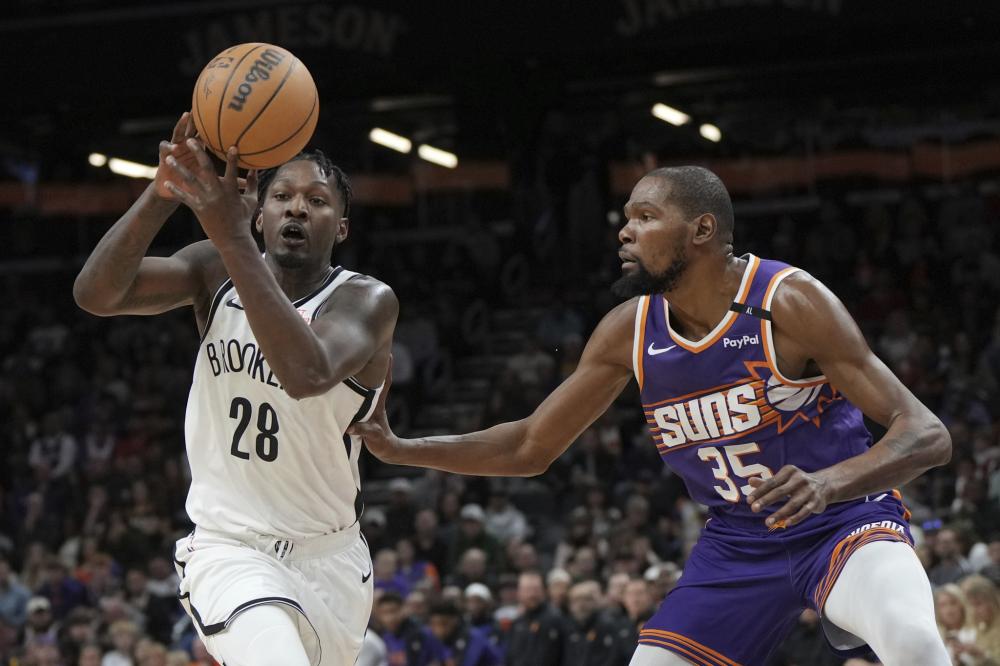 意两队在战 意两队在战