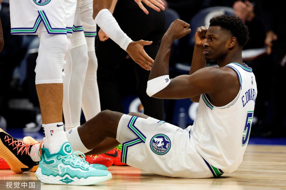 前场的自由 前场的自由